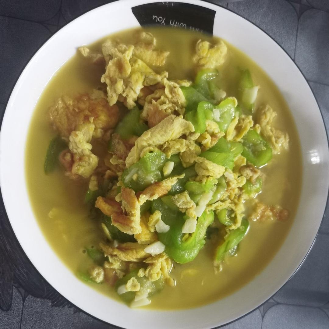 简单快手，五分钟搞定的丝瓜炒蛋