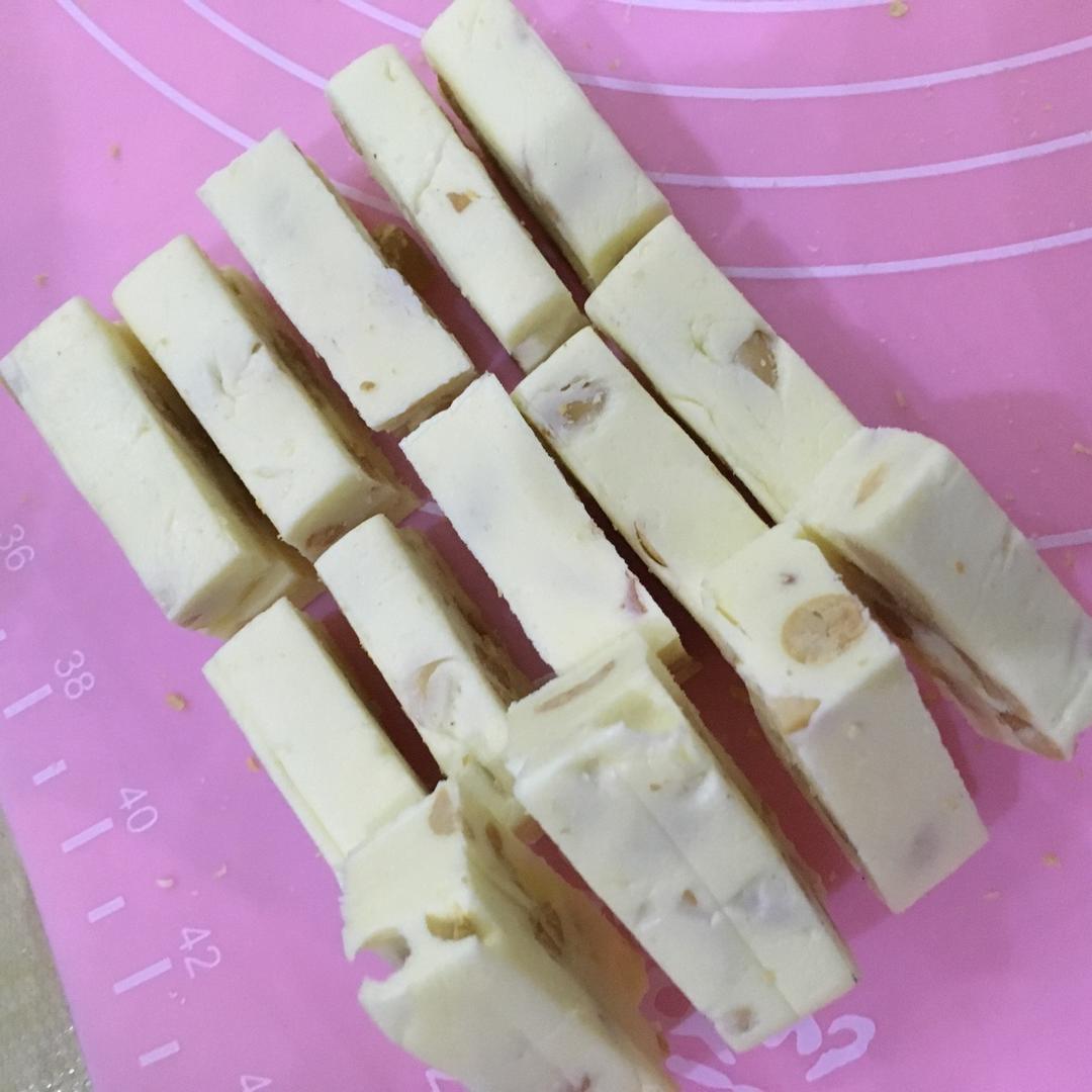多味花生牛轧糖