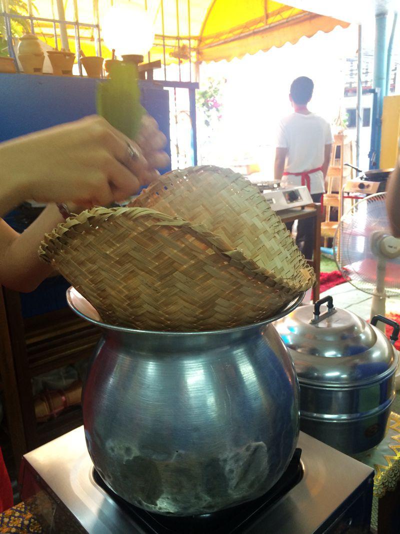 在泰国学厨 | 史上最正宗的泰式芒果糯米饭（没有之一）的做法 步骤4