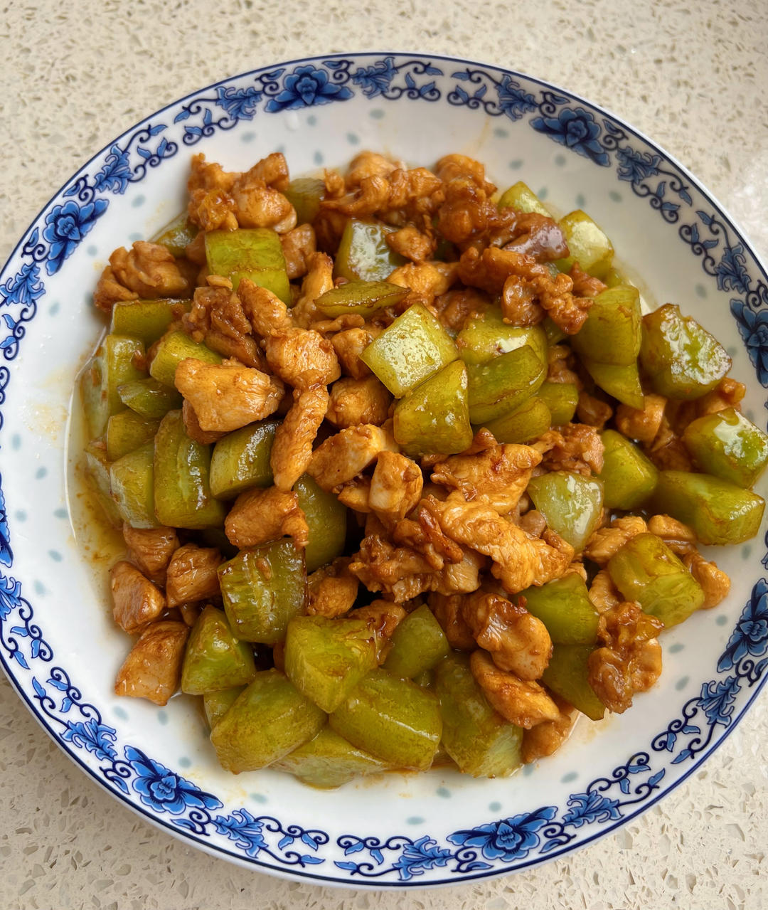 连吃三天都不腻的减脂餐~黄瓜炒鸡胸肉