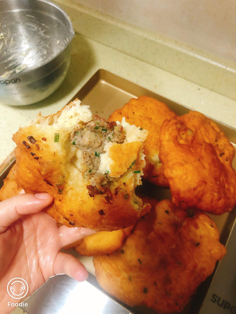早餐店炸葱油饼 外酥里软 葱香味十足 附细节视频详解
