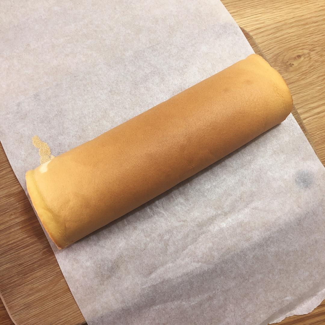 《Tinrry下午茶》教你做基础原味蛋糕卷