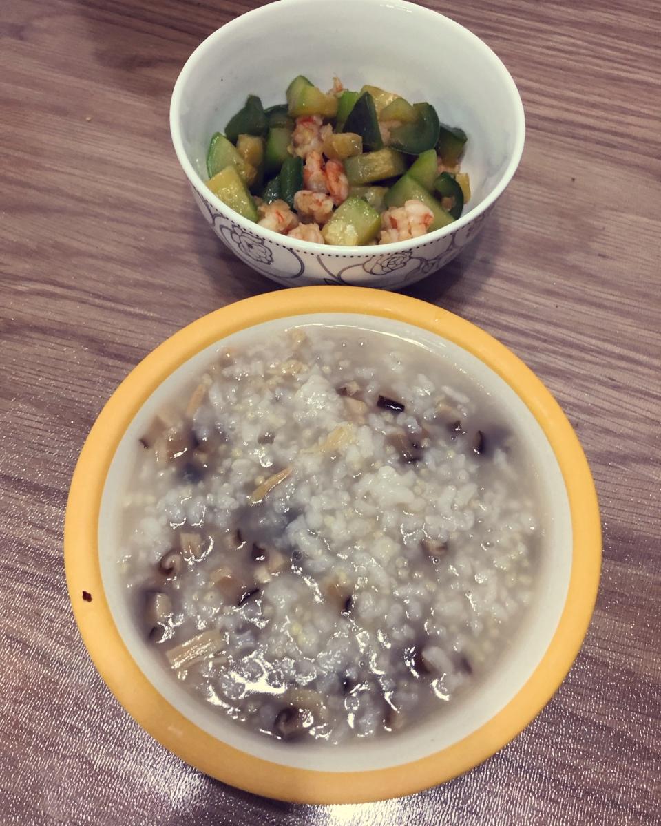 苏蒂宝宝餐：干贝蔬菜粥+煮鹌鹑蛋