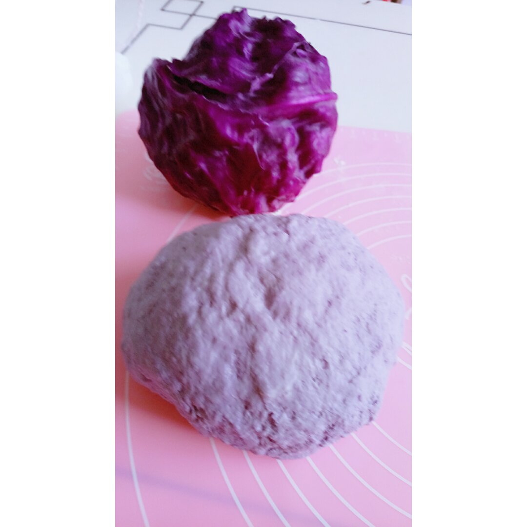 紫甘蓝饺子皮图片
