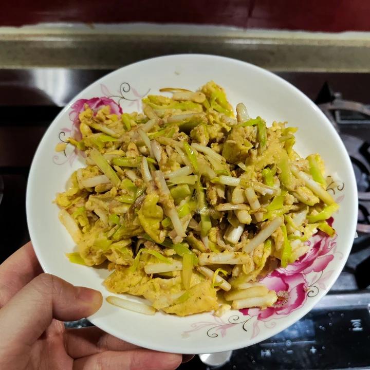 广东菜-粤菜-广式-香滑韭黄炒蛋-韭黄炒滑蛋
