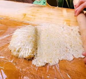 教你三步学会大米锅巴，灵魂是昨天剩下的大米饭的做法 步骤6