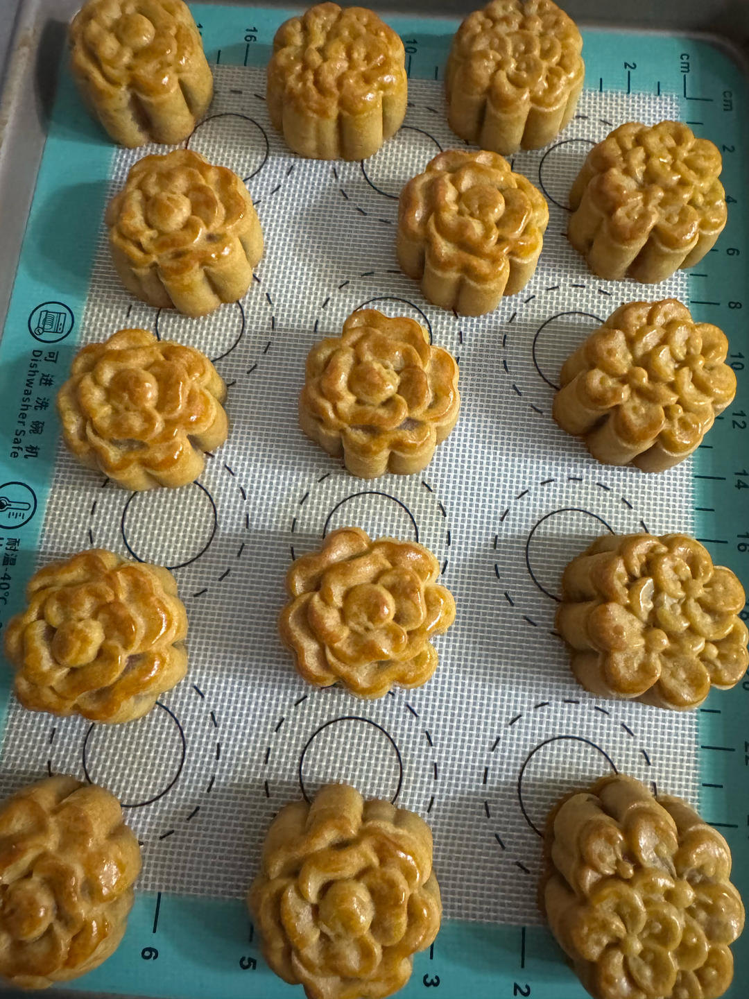 【终极版广式月饼配方】表皮油亮的秘诀！