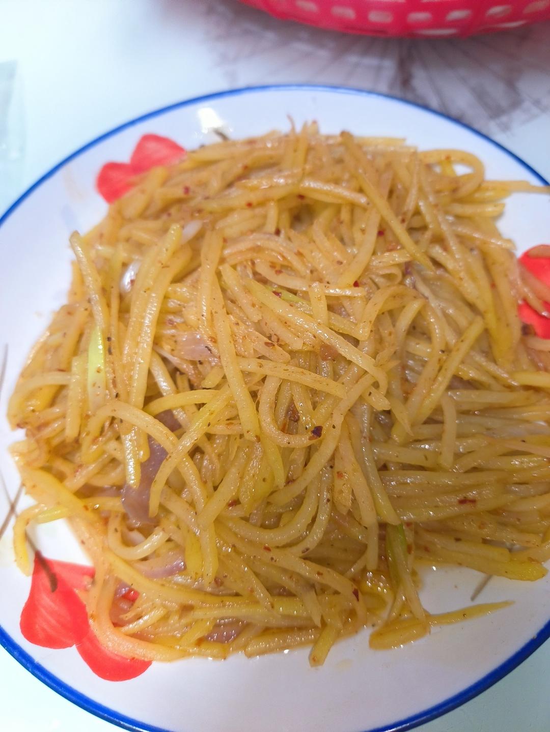 酸辣土豆丝的家常做法 超级下饭