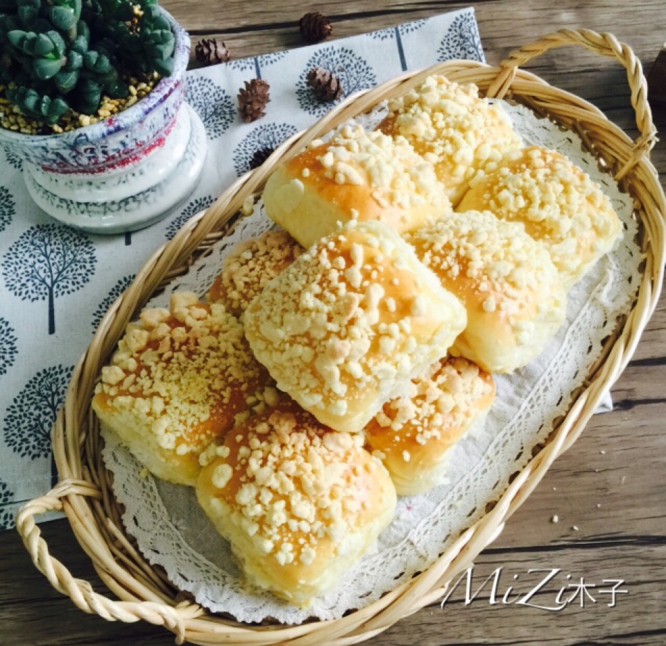 奶香酥粒面包