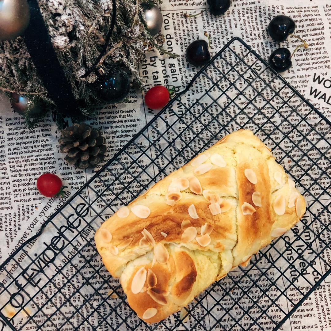 杏仁奶油吐司