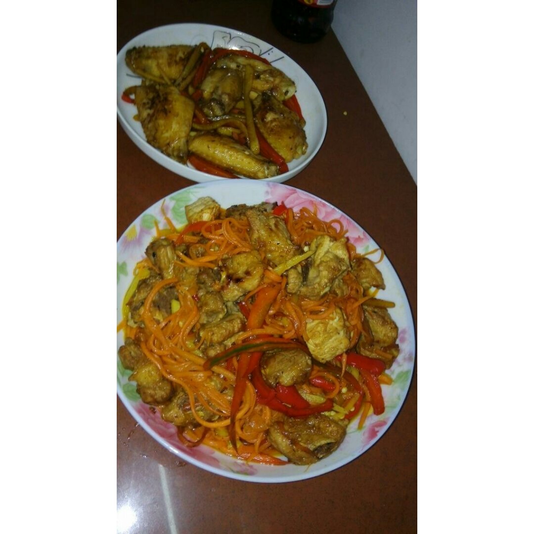 排骨土豆红萝卜