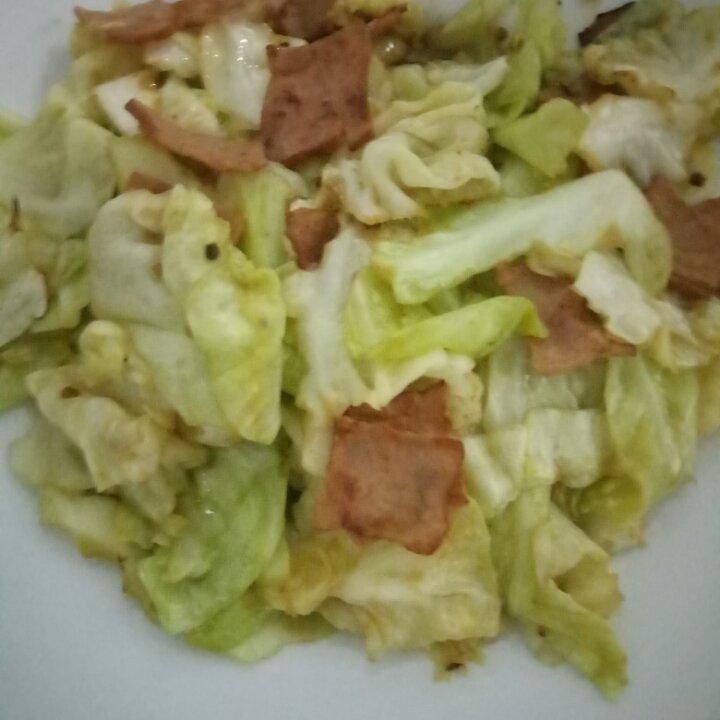 干锅培根手撕包菜