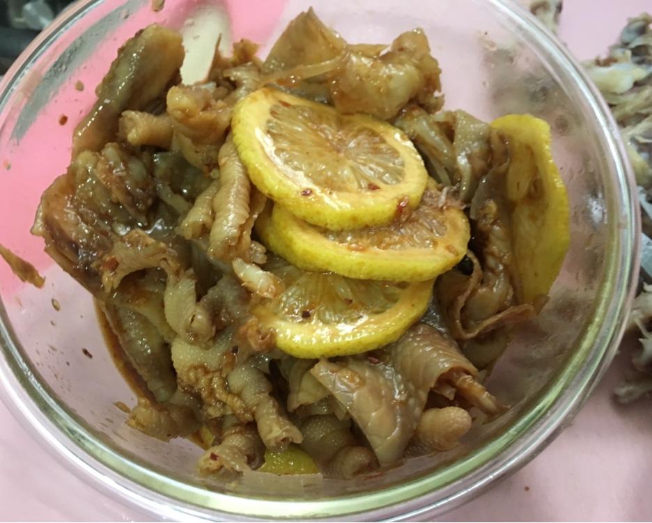 【酸辣无骨凤爪】