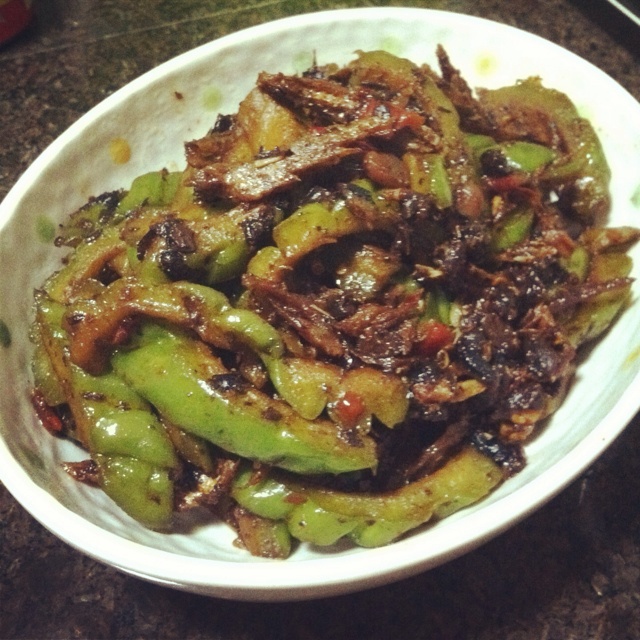 豆豉鲮鱼炒苦瓜