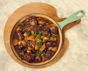 勃艮第红酒烩牛肉        Boeuf Bourguignon           传统菜谱+懒人做法的做法 步骤14