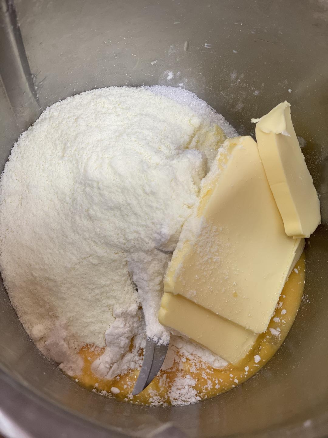 纯奶手撕吐司的做法 步骤1