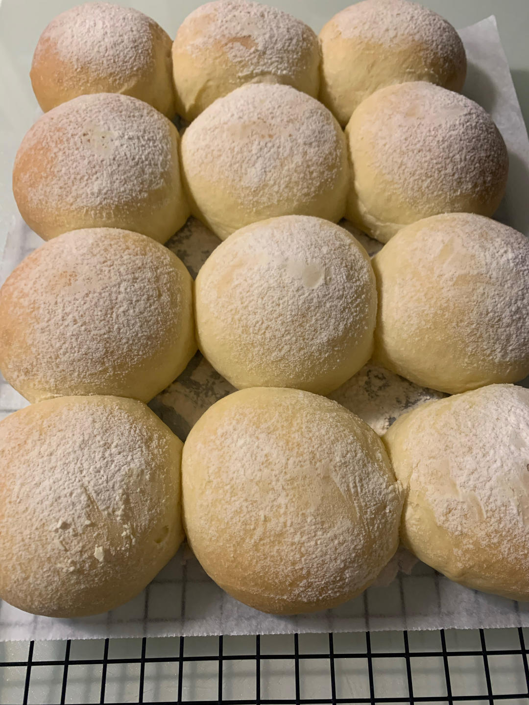 如云朵般☁️ 软白淡奶油餐包｜消耗淡奶油