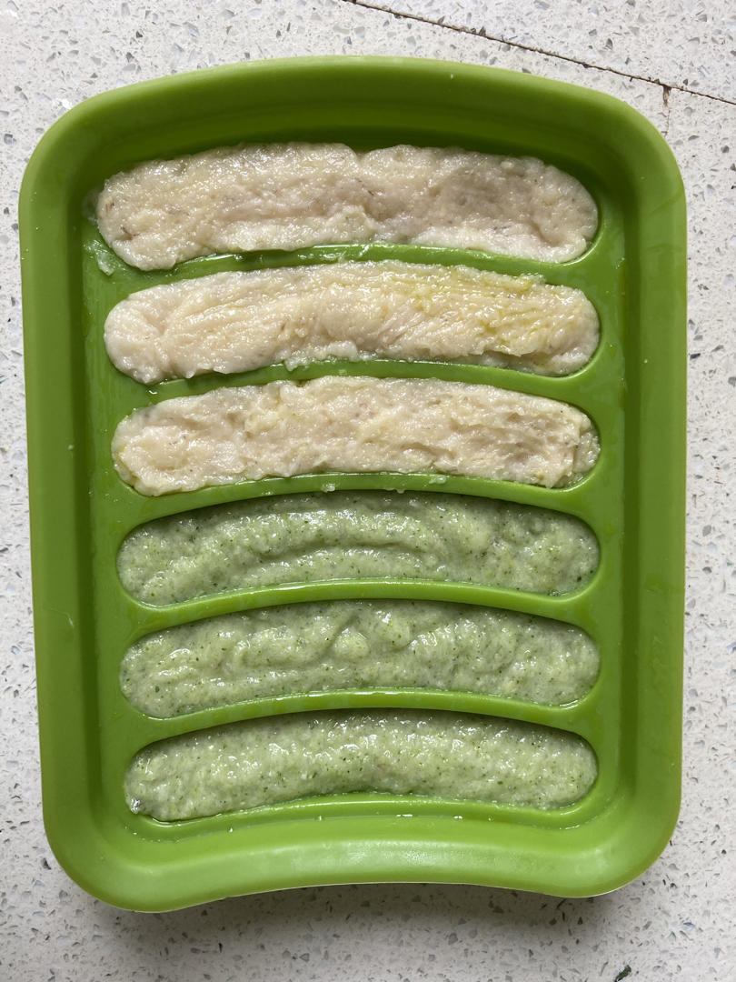 宝宝辅食：胡萝卜虾肉肠