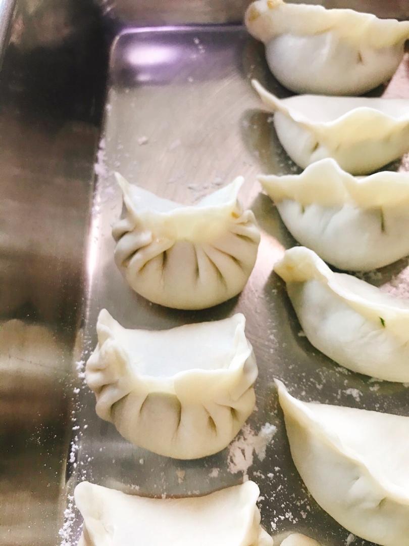 手工揉面三分钟，又韧又薄又好包的饺子皮