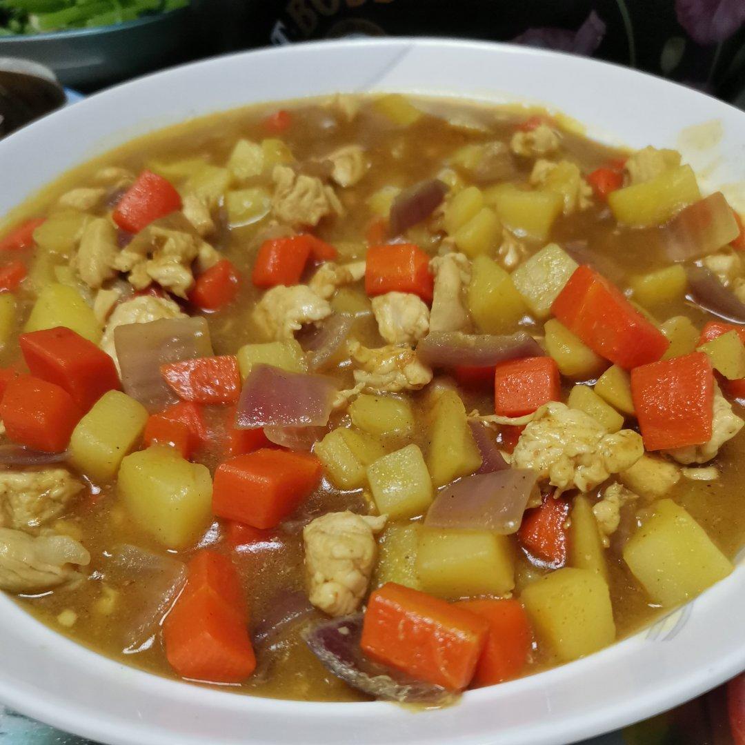 咖喱土豆鸡块