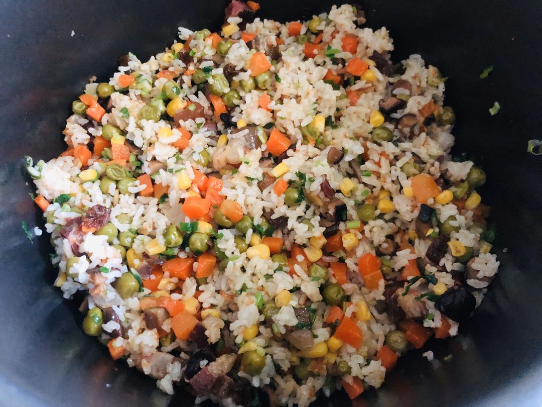 家常美味的～腊肉饭