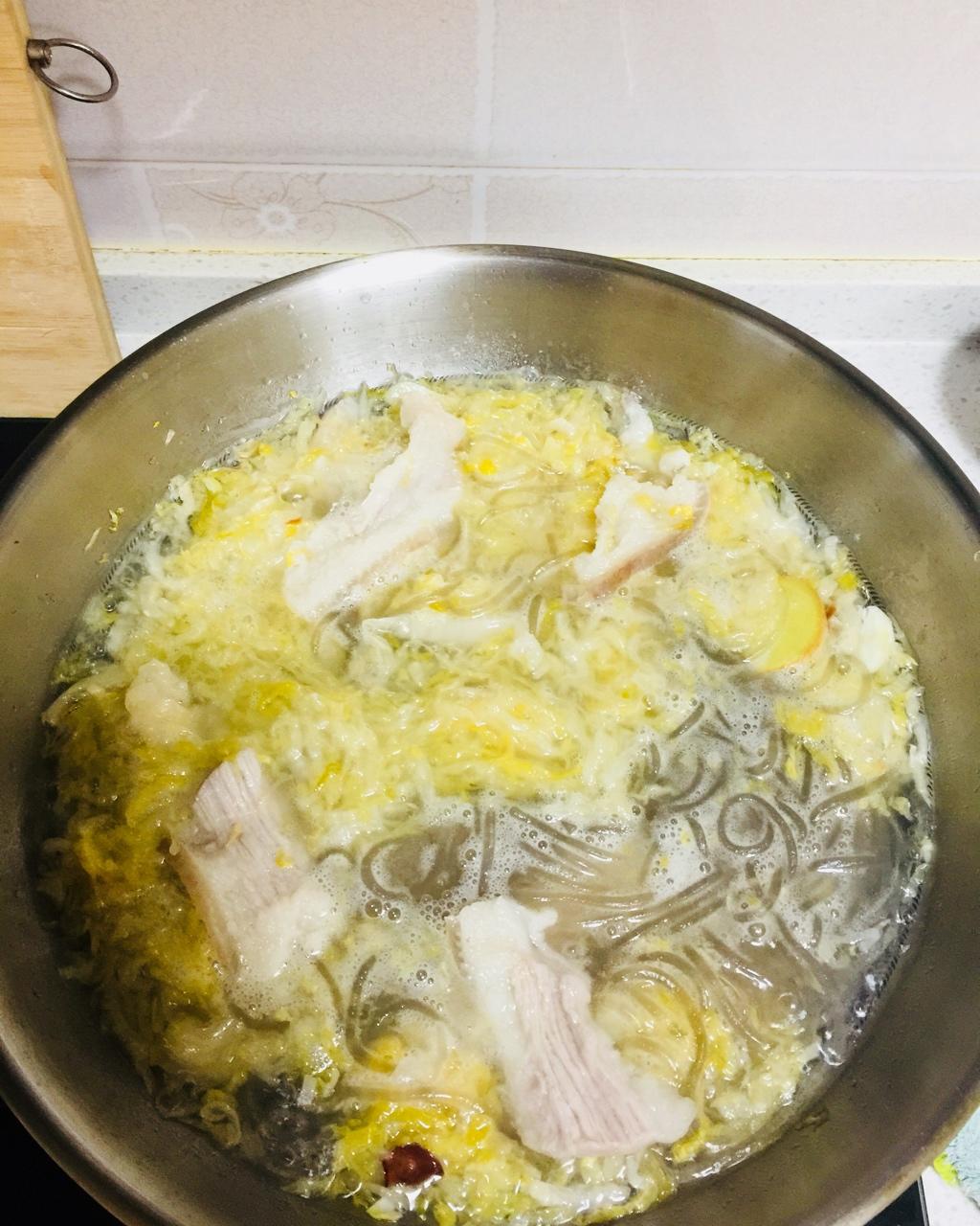 酸菜猪肉炖粉条