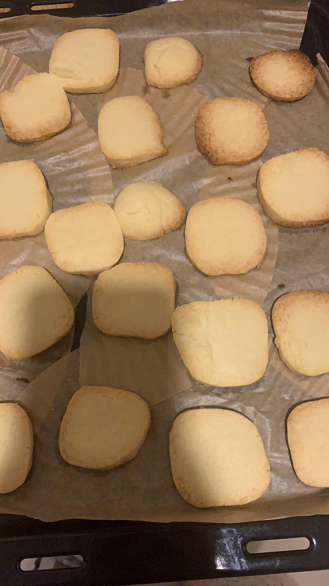 🍪视频｜经典复刻—丹麦皇冠蓝罐黄油曲奇（材料简单操作粗暴）