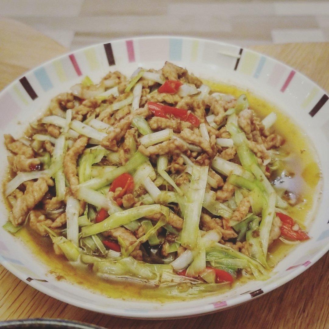 川菜俏荤的代表—韭黄肉丝