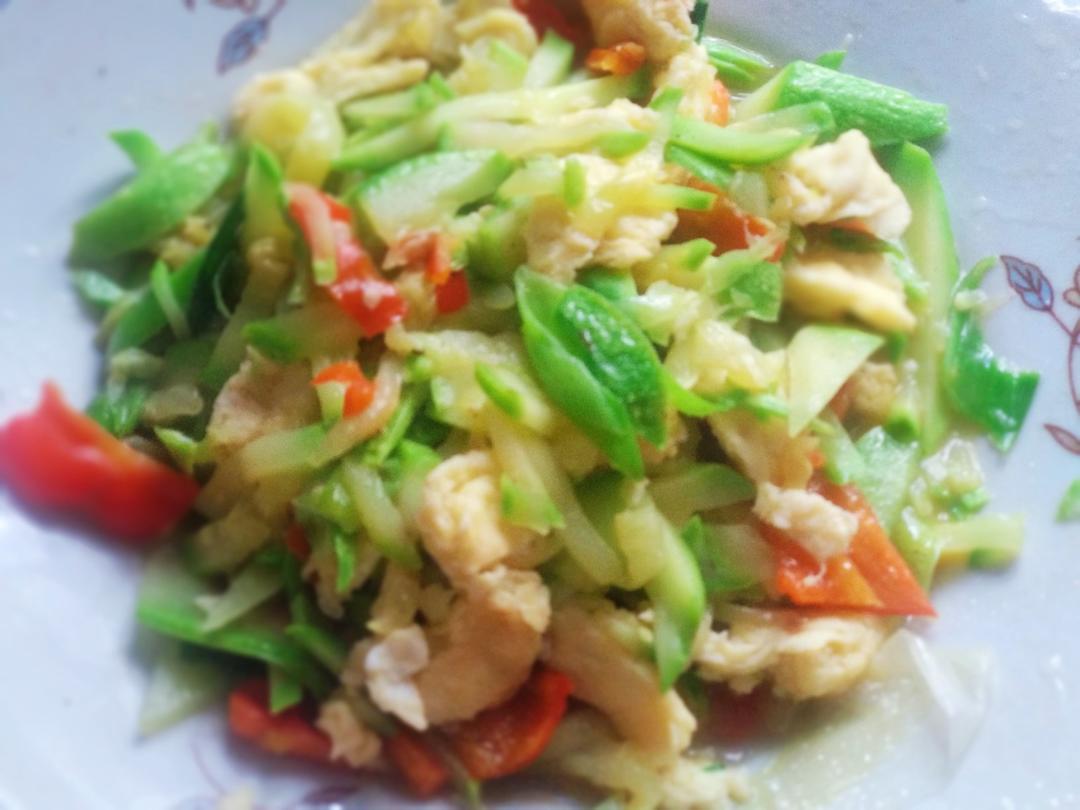 西葫芦（小南瓜）炒鸡蛋