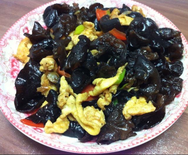 木耳炒鸡蛋