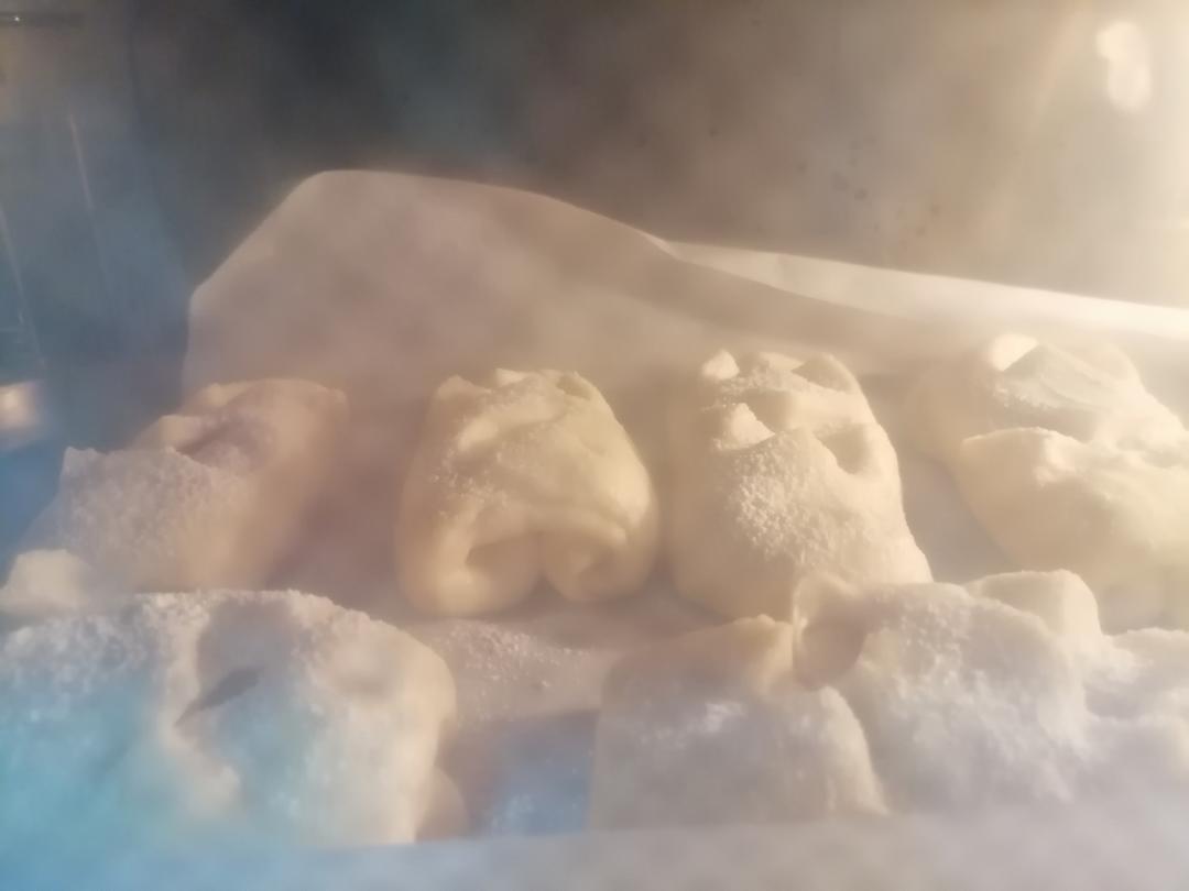 软到不知所措的牛奶卷