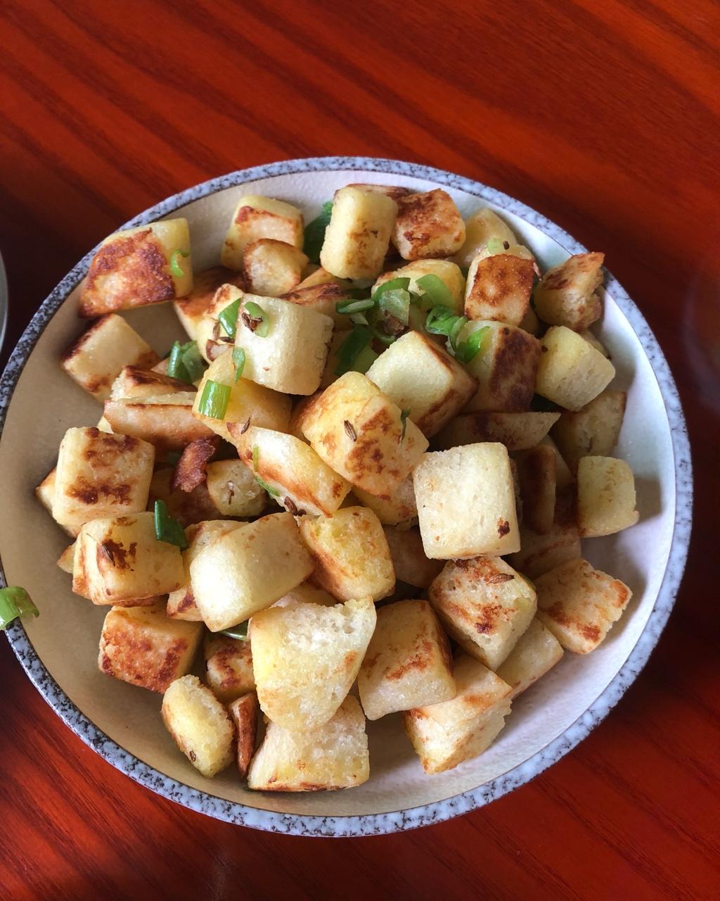 石头_5d8y做的元气早餐【孜然炒馒头】