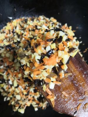 素食︶彩色面 杏鲍菇饺子的做法 步骤1