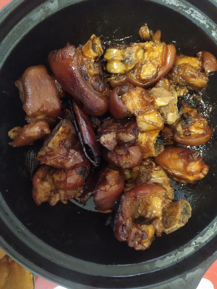 美味的家常菜：红烧猪蹄