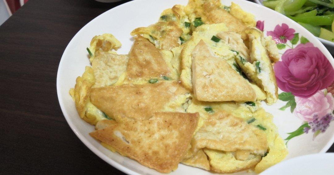 厨师长教你：“豆腐煎鸡蛋”的家常做法，营养丰富很适合老人孩子