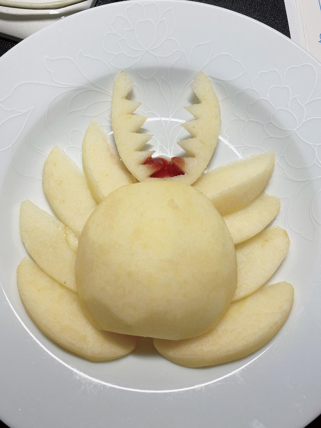 果盘水果拼盘苹果螃蟹