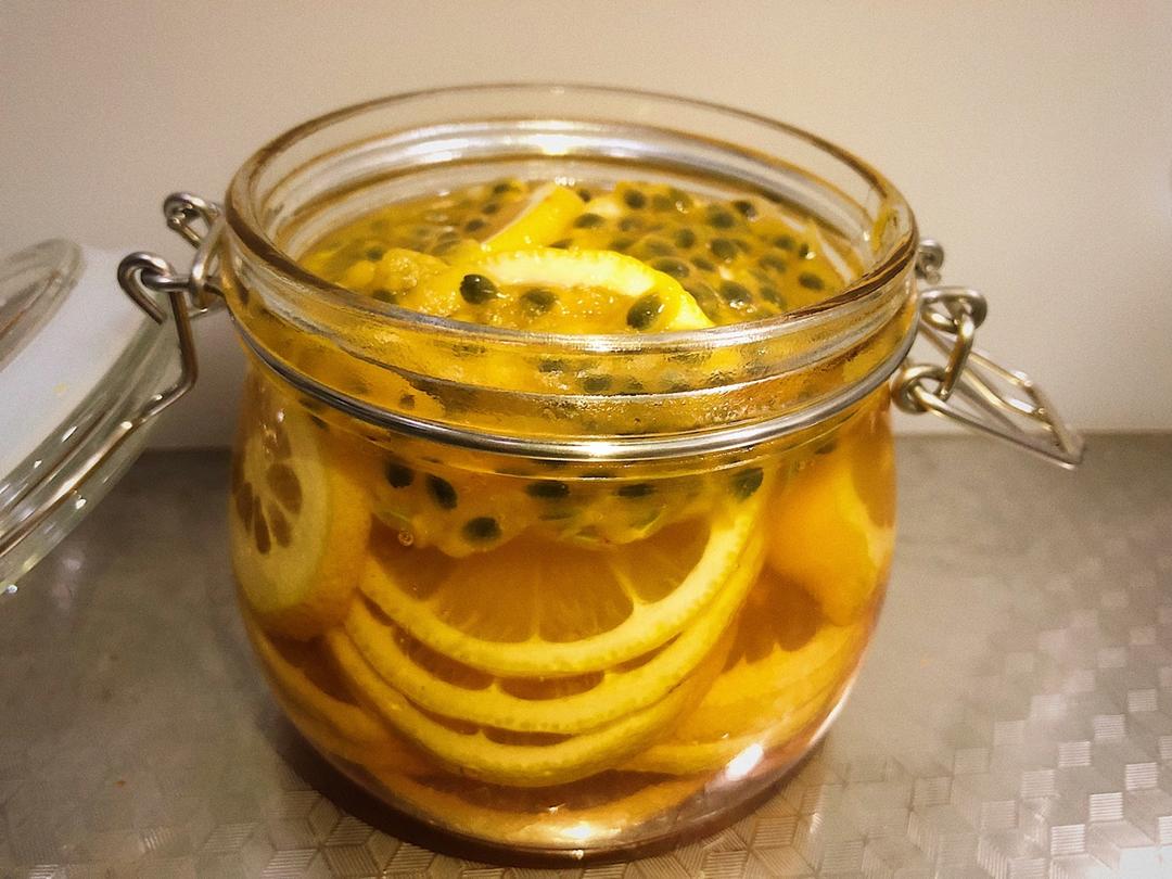 百香果柠檬冰糖蜂蜜