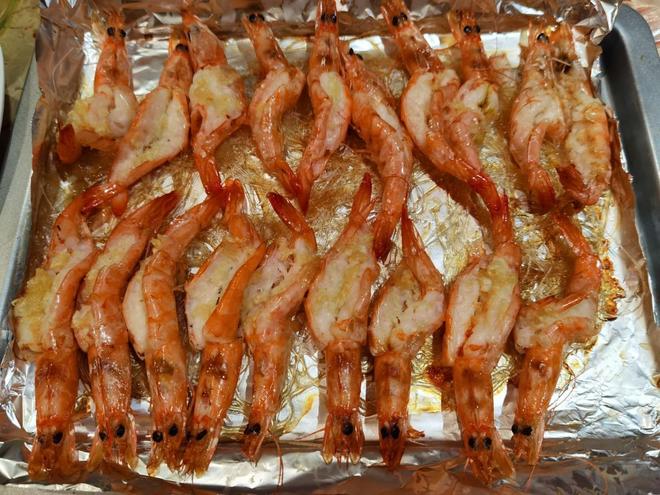 蒜香烤虾的做法