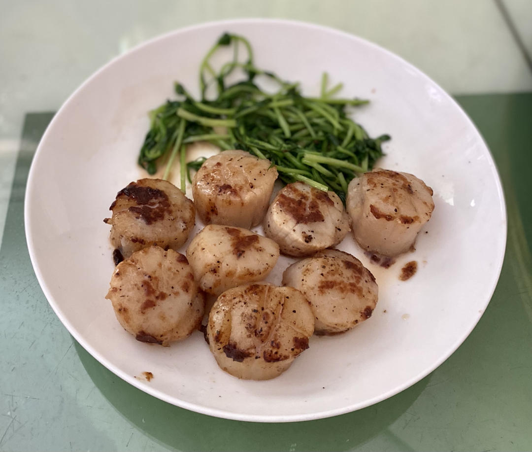 【摆盘的艺术】香煎带子佐奶汁炖饭（附制作过程）
