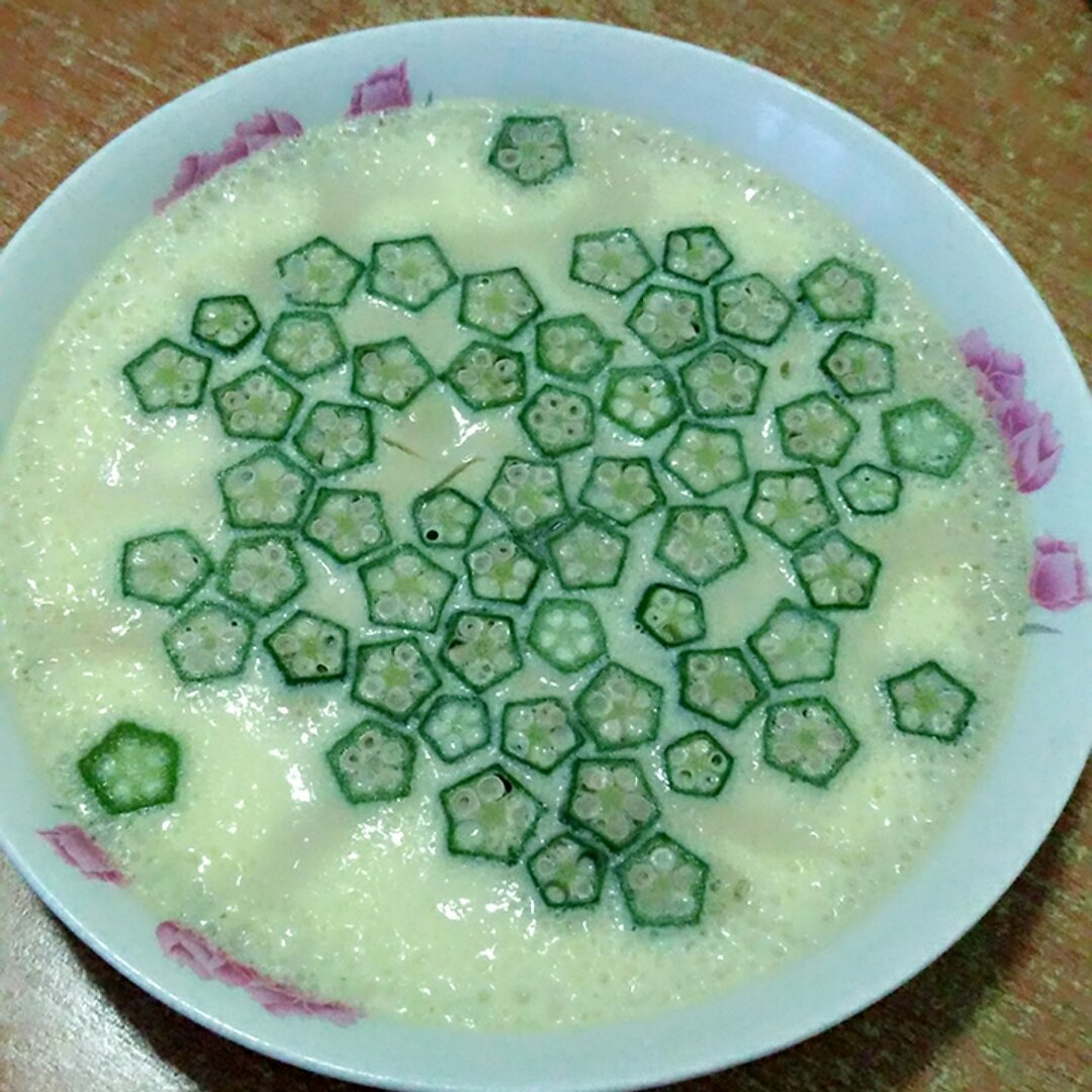 颜值控-做一朵开在碗里的花秋葵蒸水蛋
