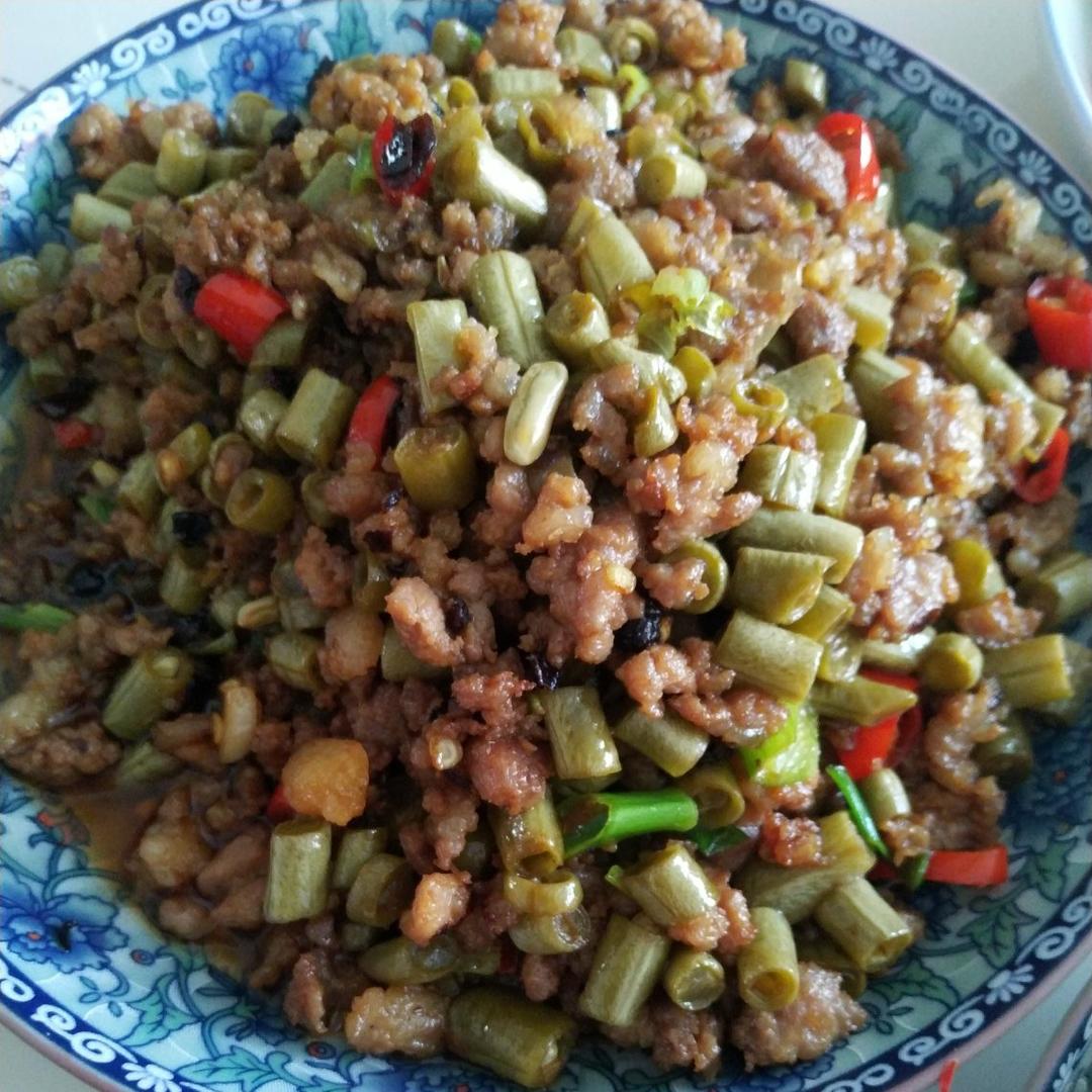 酸豆角炒肉末