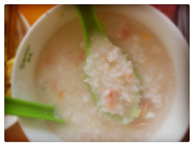火腿蛋花粥