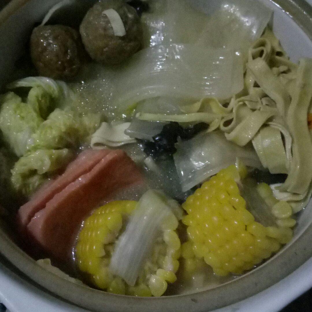 什锦素砂锅