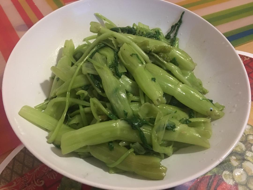 椒丝腐乳炒通菜