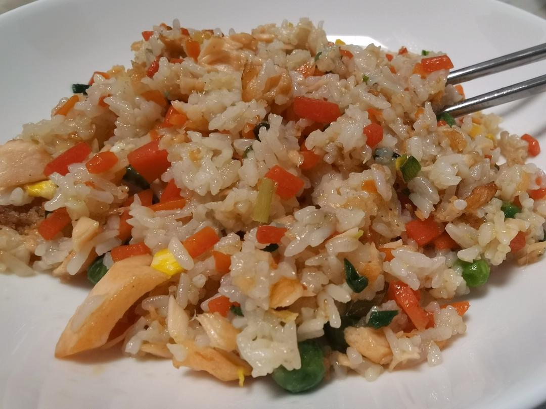 三文鱼蛋炒饭