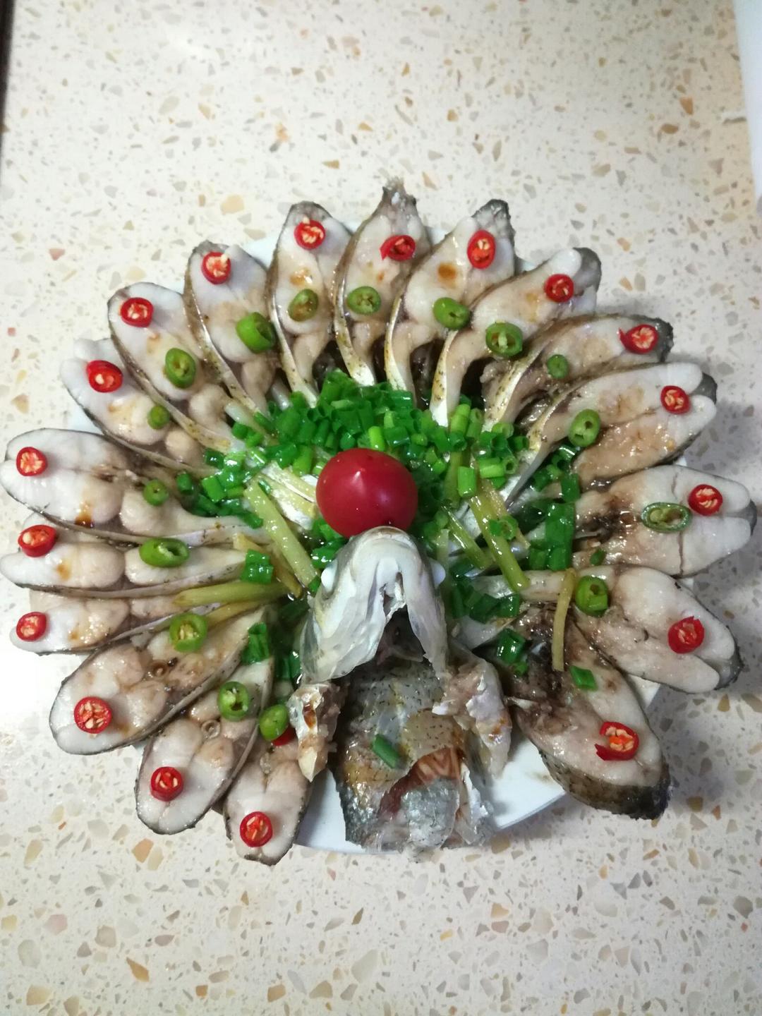手机用户0308_y8i5做的孔雀开屏(清蒸武昌鱼)