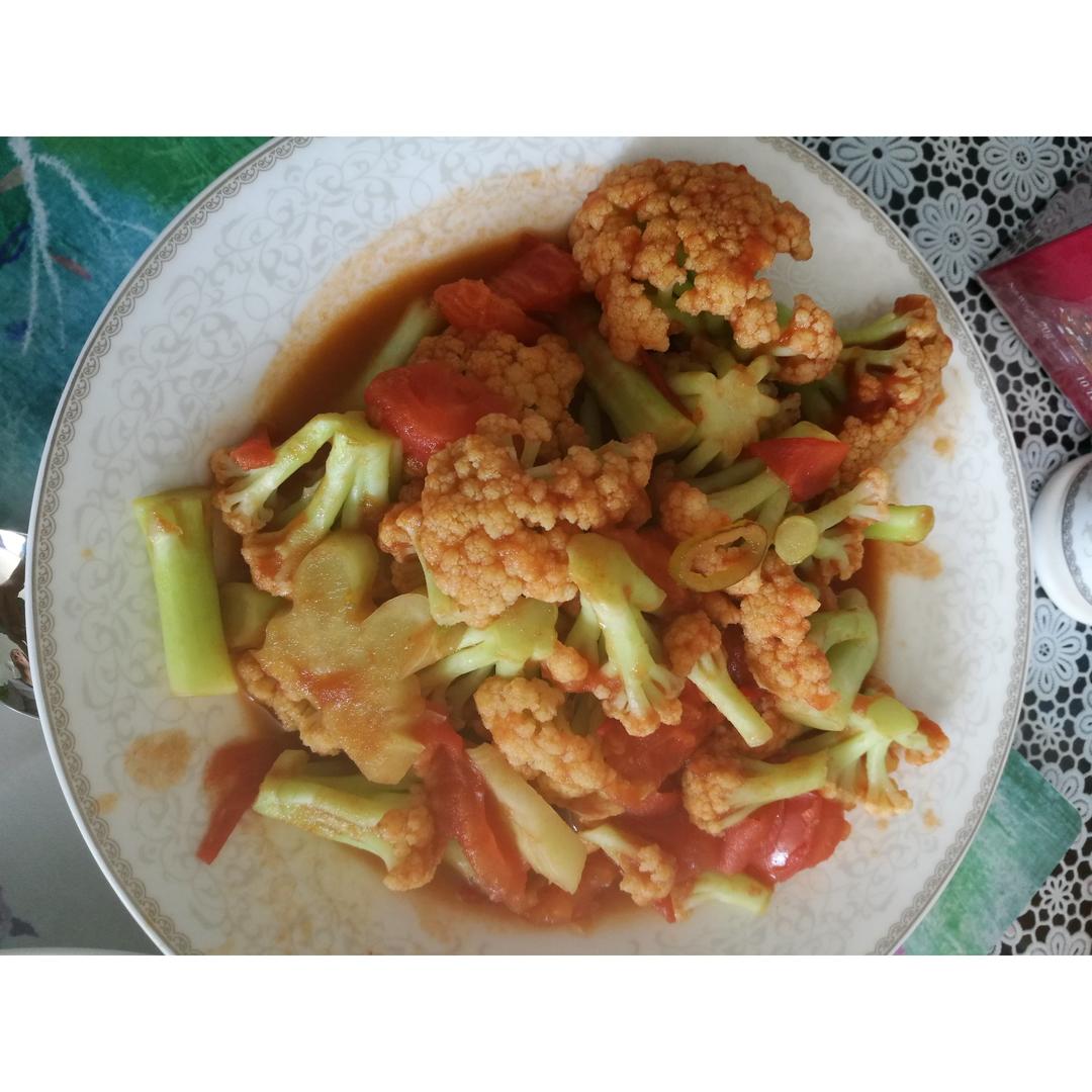 西红柿炒菜花
