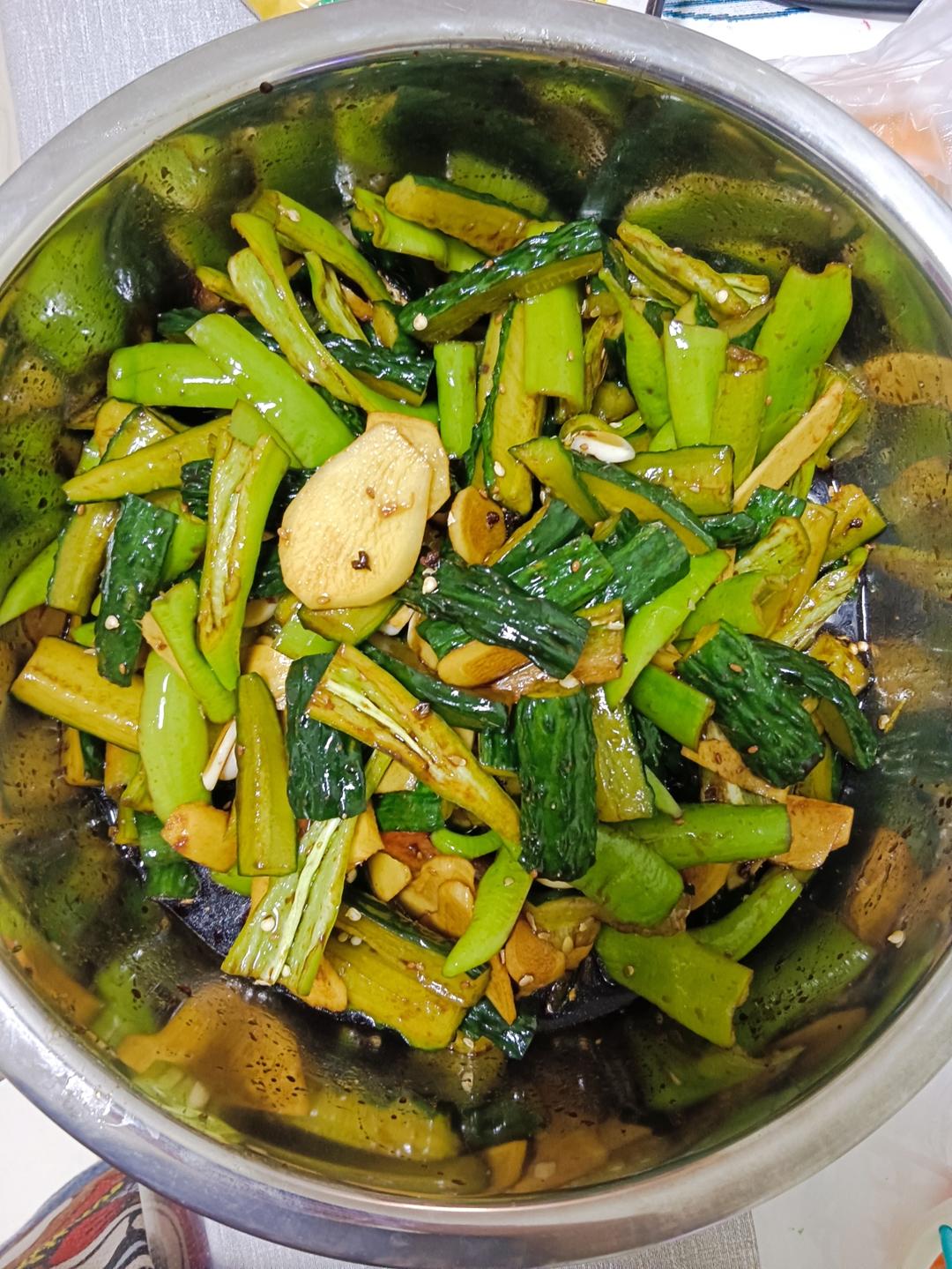 腌黄瓜（非常好吃的咸菜）