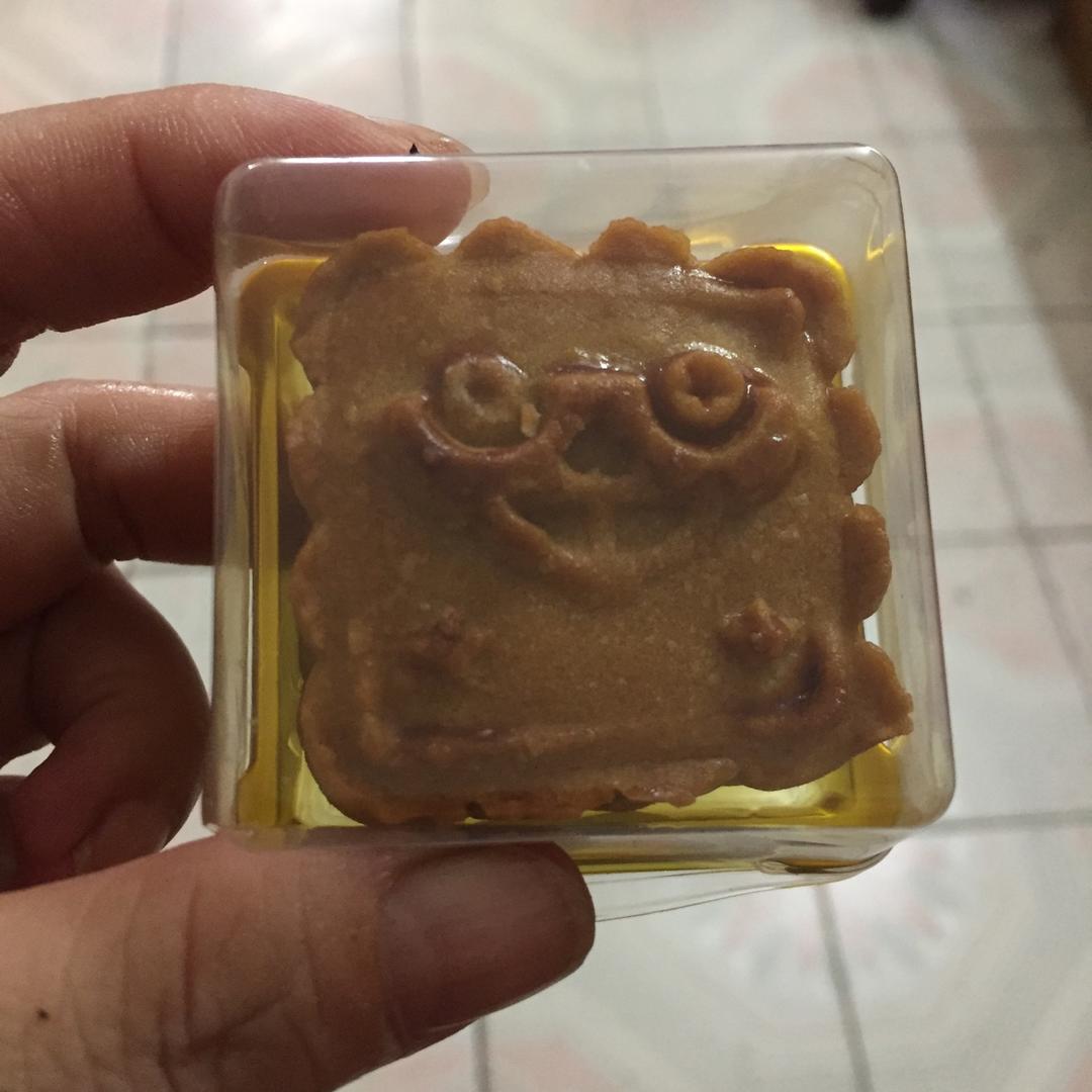 广式月饼——蛋黄莲蓉月饼