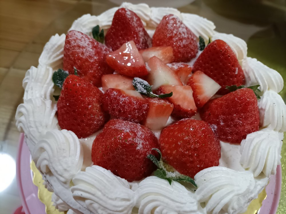 草莓淡奶油蛋糕